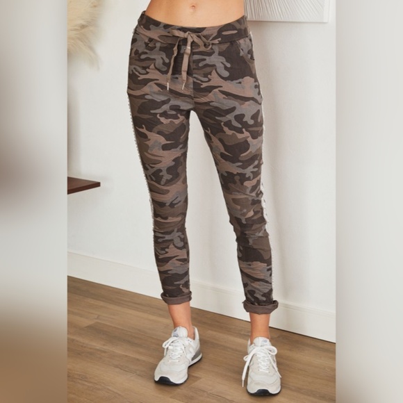 (6770-MOC) CAMOUFLAGE CRINKLE JOGGER WITH STUD SIDE STRIPE - Picture 1 of 4